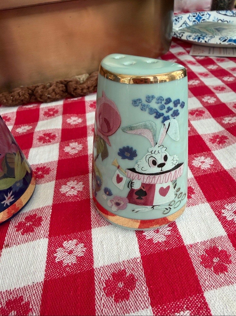 Disney’s 70 Alice in Wonderland Ceramic Salt & Pepper Shakers - Blue and Mint - Picture 8 of 12